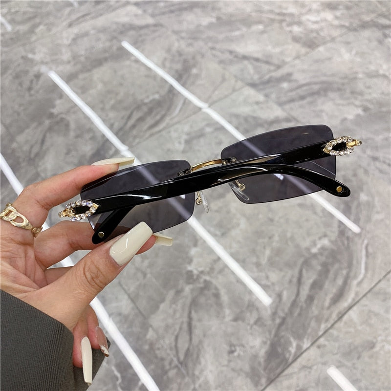 Lunettes cloutées de luxe pour femme - Protection UV400